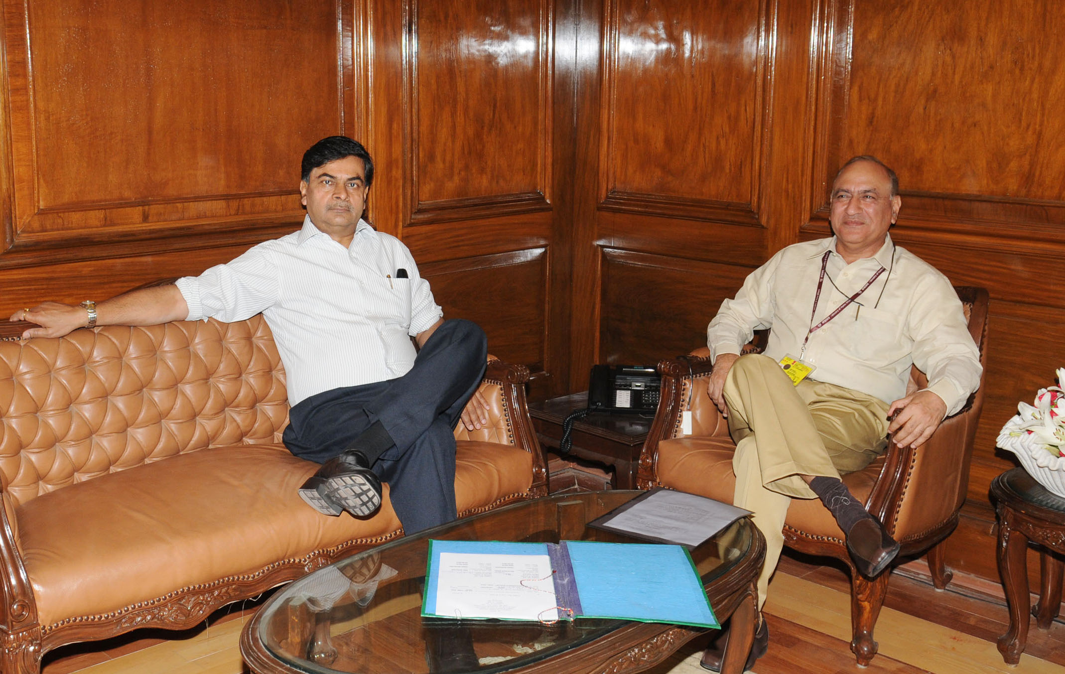 New home secretary Anil Goswami with his predecessor Raj Kumar Singh after taking charge on June 30.